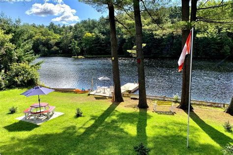 Parry sound waterfront listings Situated on the waterfront, this romantic cottage is steps from Georgian Bay and Lake Huron