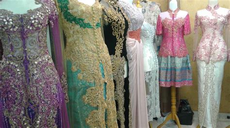 Pasar mayestik kebaya  Menurut penuturan sang pemilik, Toko Anggrek