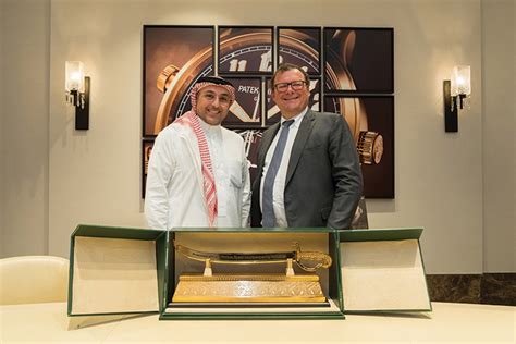 Patek philippe boutique al olaya photos  And back in November, Patek Philippe released the limited edition "Tiffany dial" 5396G annual calendar to celebrate the fifth anniversary of their boutique in Tiffany & Co