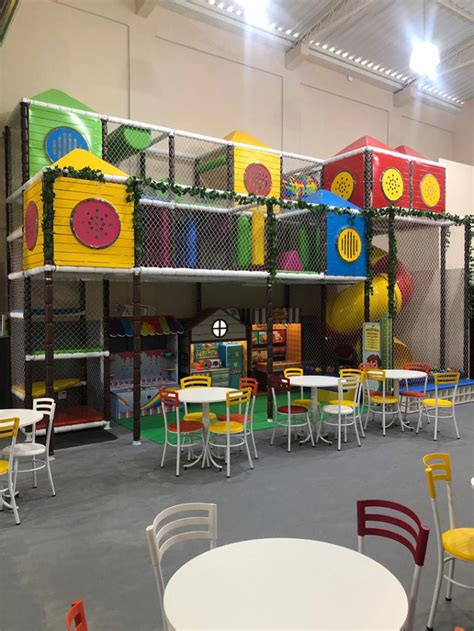 Peluti buffet infantil avaliações  É um buffet infantil que se sobressai no marasmo que é o setor