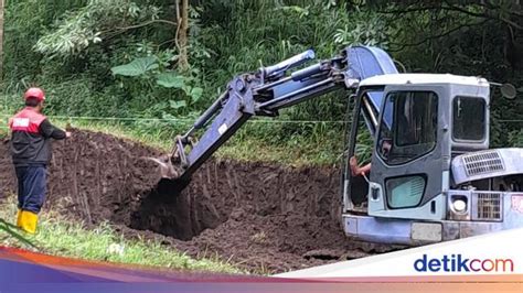 Pengeluaran batu goncang  “Batu goncang ini budaya, budaya Melayu dan Minang