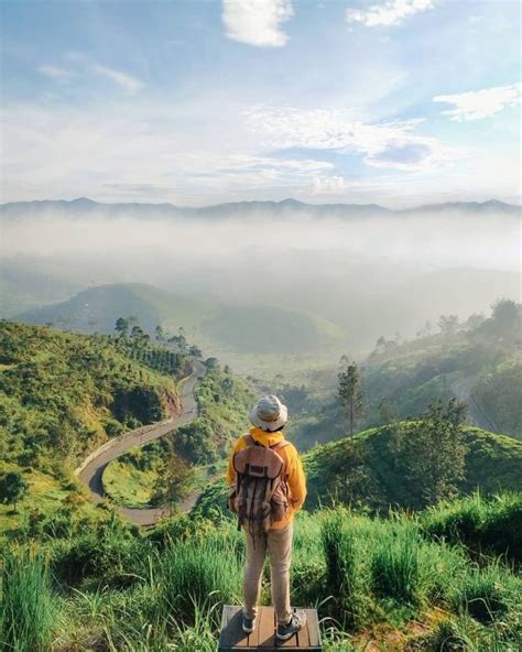 Penginapan dekat sunrise point cukul  Hotels near Sunrise Point Cukul, Bandung on Tripadvisor: Find 14 traveler reviews, 218 candid photos, and prices for 19 hotels near