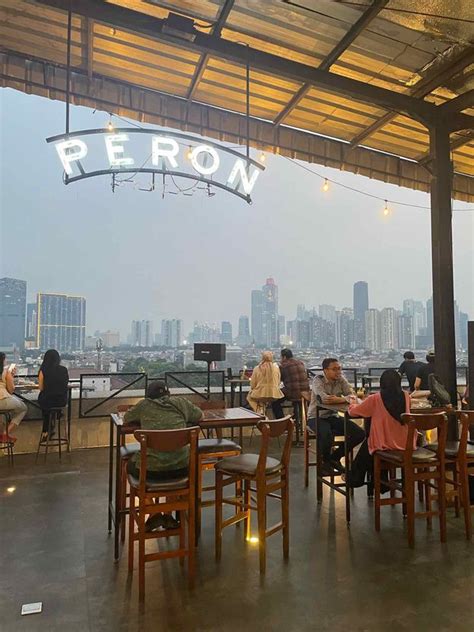Peron skycafe menu 000; Pison Jakarta 