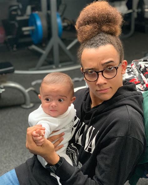 Perri kiely relationships  Lets check, How Rich is Perri Kiely in 2021-2022? total net worth & Property, Latest Income/ Salary, Expense - Monthly/Yearly, Earning Source with full details