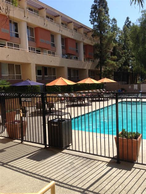 Pet friendly hotels agoura hills ca  Homewood Suites by Hilton Agoura Hills Hotel Details > 1