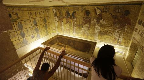 Pharaoh tomb echtgeld  This is a video slot with 94