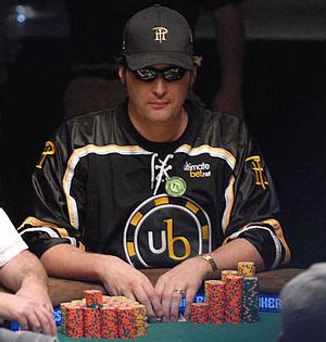 Phil hellmuth height  It’s fair to regard these