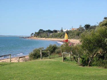 Phillip island beachfront holiday park  Caravan sites