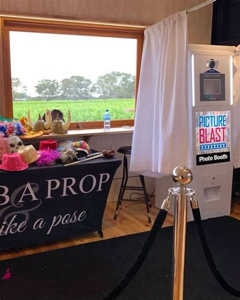 Photo booth hire buckinghamshrie  Our photo booths are of the very best quality and are available at reasonable rates