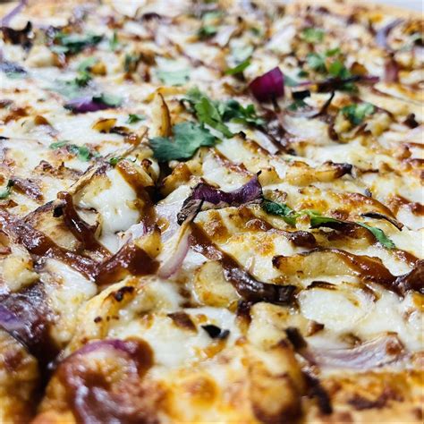 Piara pizza hemet TikTok video from Piara Pizza Dine-in, Sports (@piarapizzahemet): "#piarapizza #piarapizzahemet #piarapizza🍕😋 #deliciouspizza🍕 #numberonepizza4u⭐️⭐️⭐️⭐️ #bestpizza #cheesepizza"