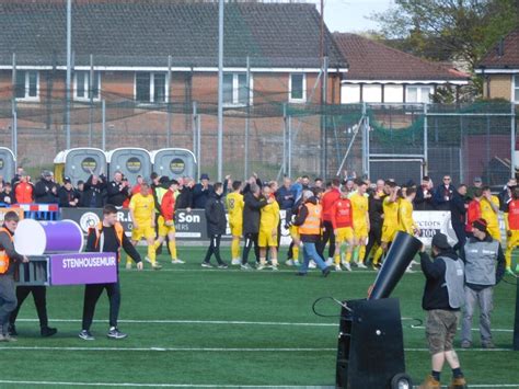 Pie and bovril league 2  Number of Days Number of Signed/Registered Players