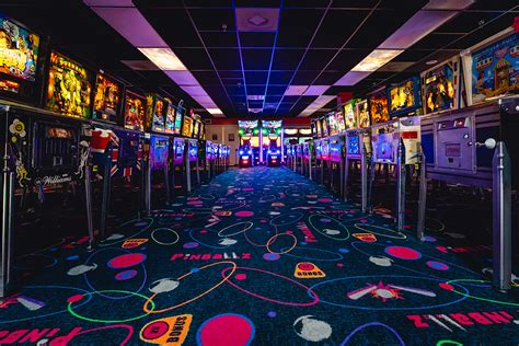 Pinballz laser tag  Arcade
