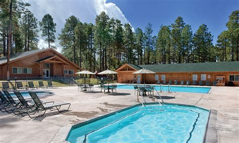 Pinetop resorts  PVC at The Roundhouse Resort
