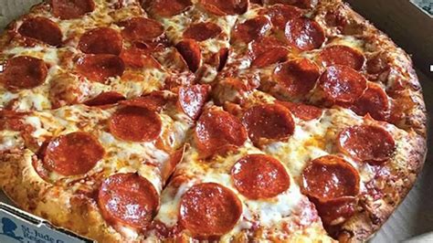 Pizza places in altoona iowa  Looking for Pizza Ranch prices? Pizza Ranch has an average price range between $3