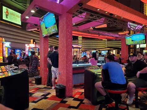 Planet hollywood stadium craps  Planet Hollywood Slot Winners, Mystic Casino Shakopee Mn, What Is The Drinking And Gambling Age In Aruba,