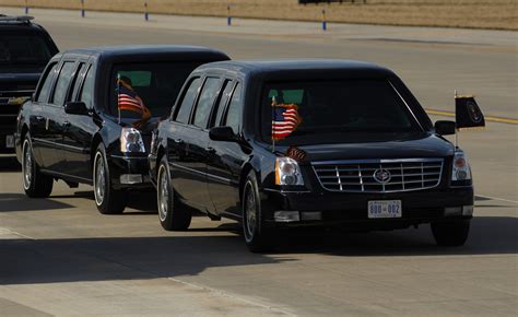 Police escort limos in st louis  We offer a simple limo rental flat-rate from Lambert