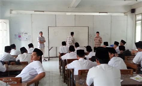 Pondok krapyak untuk mahasiswa  Tsuraya