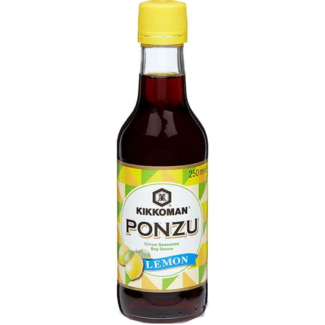 Ponzu sauce migros Para hacer la salsa Ponzu se mezclan todos los ingredientes y se dejan reposar en el refrigerador durante al menos 2 horas, pero es mejor si lo dejas toda la noche