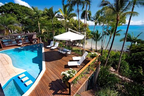 Port douglas luxury beach house  The Edge (from USD 1402) Show all photos The Edge, a modern private home located in Port Douglas, was the recipient of the 2015 House of the Year award