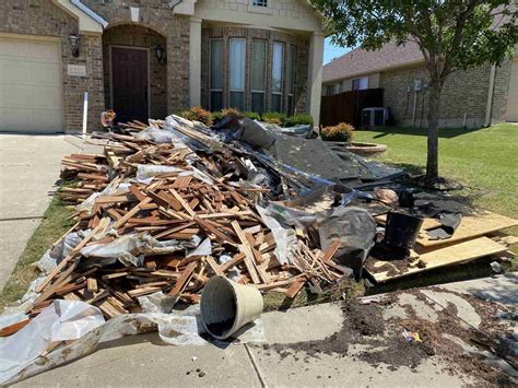 Post construction debris removal north las vegas nv  MGM Junk Removal offers simple solutions for all types of brush, yard waste, including grass, branches, and leaves