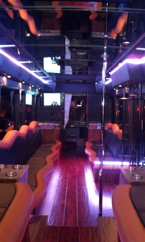 Pourhouse party bus  Paul area