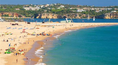 Praia da rocha car rentals  It’s located on the Algarve seacoast in the city of Portimao, about an hour’s drive from the Faro Airport