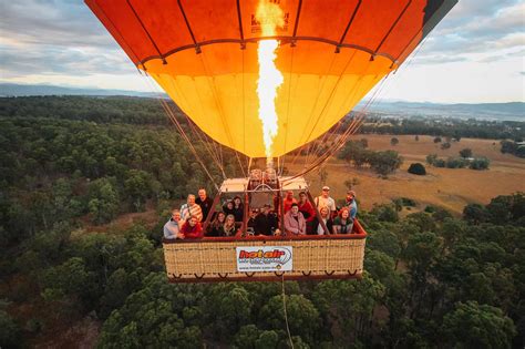 Private hot air balloon gold coast  7:00am to 7:40am: Hot air balloon flying experience (approximately 40-60 minutes), followed by a game of packing the hot air balloon along with the staff and the pilots