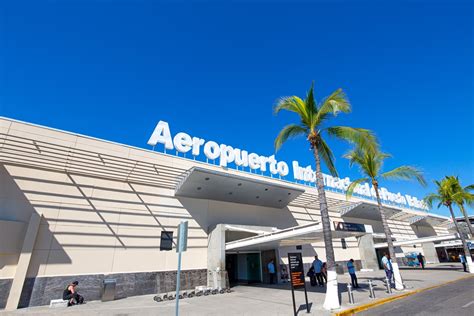 Puerto vallarta airport car rental  48311