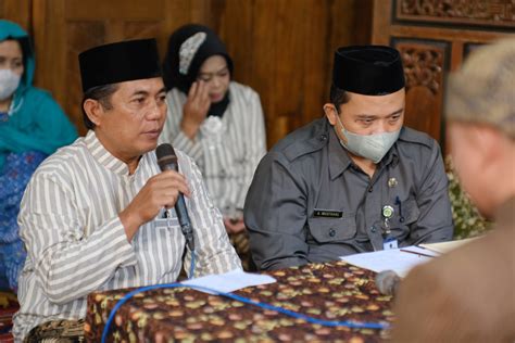 Pupuh kinanti adalah Ciri Utama Pupuh Maskumambang dalam Sastra Sunda