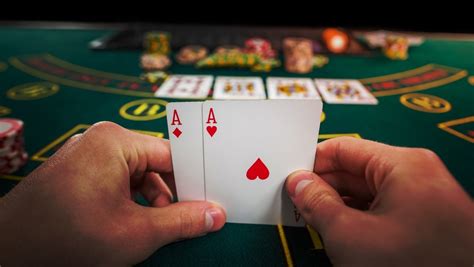 Push fold strategy  Push / fold strategy is key to being a sit and go winner, regardless of the stakes you play