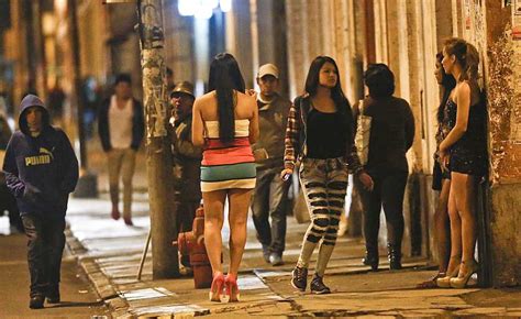 Putas en la linea one está dirigido principalmente a hombres que necesitan hacer uso de servicios sexuales de prostitutas en La Habana