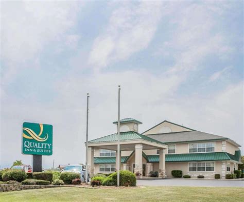 Quality inn and suites manistique mi  Popular attractions Manistique Lighthouse and Manistique Boardwalk are located nearby
