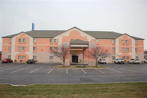 Quality inn merrillville in 2 miles away from the Merrillville town center killed 33 people and injured 500 people and caused between $5,000,000 and $50,000,000 in