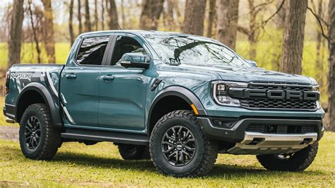 2023 Ford F-150 Raptor R Restores the Roar with a 700-HP V-8