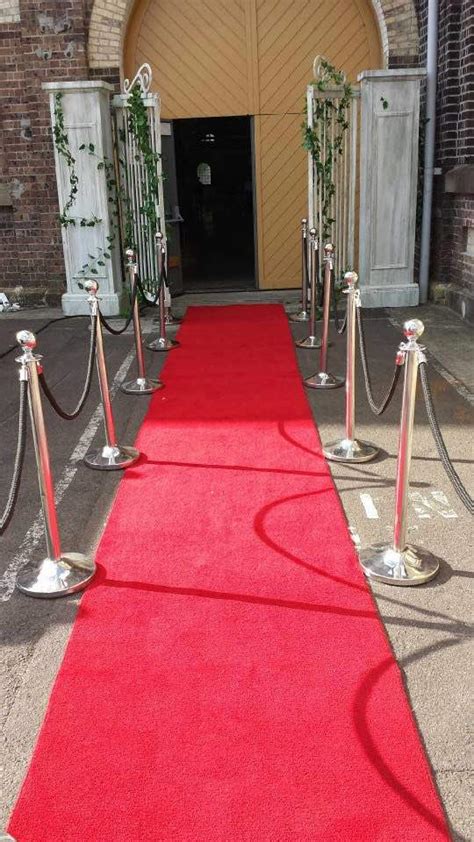 Red carpet and pole hire 00