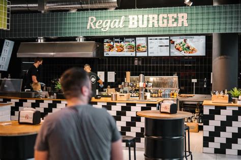 Regal burger bory mall 5