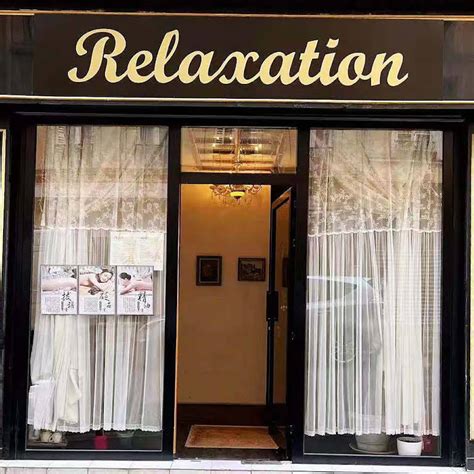 Relaxation massage tuina république 75010 Tuina is a form of massage that has been used as part of Traditional Chinese Medicine (TCM) in China for more than 5,000 years