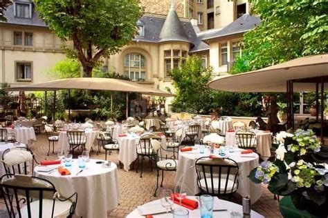 Renaissance paris hotel le parc trocadero Property Location A stay at Renaissance Paris Le Parc Trocadero Hotel places you in the heart of Paris, within a 15-minute walk of Champs-Elysees and Place du Trocadero