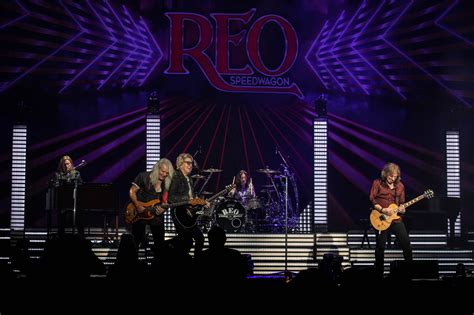 Reo speedwagon surf ballroom Well, why not open up or top 10 REO Speedwagon songs list with the band’s biggest single of their career