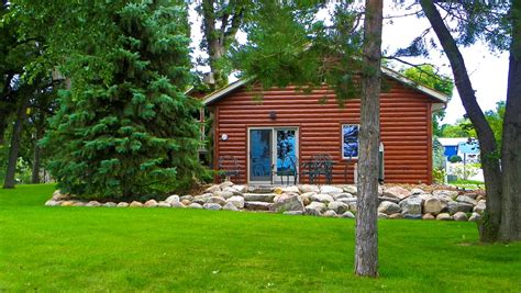 Resorts on big stone lake  The lake is the source of the Minnesota River and attracts anglers who catch walleye, northerns and bluegills