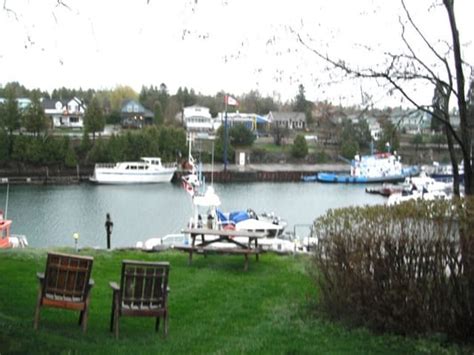 Restaurants near harbourside motel tobermory ontario  Harbourside Motel SweetWater Bay The Grandview Motel Tobermory Princess Hotel & Cottages