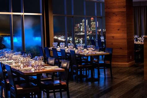 Restaurants overlooking niagara falls  Champagne toast, fireworks display, 3-course dinner, and dancing to ring in 2024
