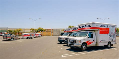 Rexdale uhaul  (416) 631-0971