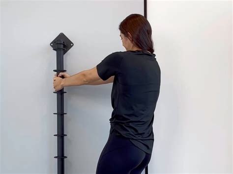 Rhomboid squeeze  Related: Building the Complete Yoke