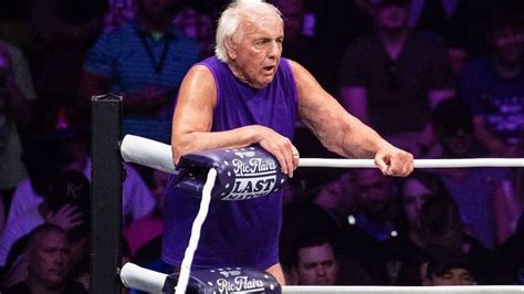 Ric flair soție Two-time WWE Hall of Famer Ric Flair, a wrestling legend, and a larger-than-life personality, has left a comedy roast show called ‘Kill Tony’ after becoming