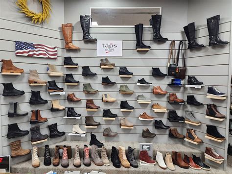 Rice's shoes battle creek  836 sqft