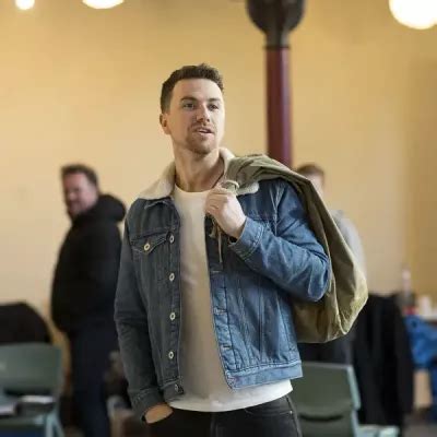 Richard fleeshman lpsg  The actor shared the happy news via his