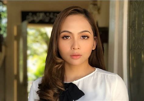 Riena diana video leak  Riena Diana Video Viral On Telegram: Leaked Footage Known for her comedic roles and acclaimed portrayal of the character Laila in “Kampung People,” she expressed her desire to break away from the stereotype of being solely a comedy actress