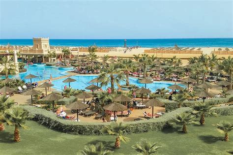 Riu touareg adults only benefits  Hotel Riu Touareg - All Inclusive vendégeként napernyők, strandröplabda és napozóágyak kényelmét élvezheted a strandon