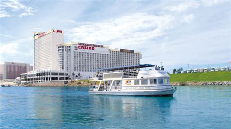 Riverside resort in laughlin nevada  Guests of the resort that boasts a prime location can enjoy an outdoor swimming pool and an American-style restaurant